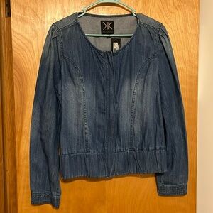 NWT Kardashian Kollection Collarless bomber jean jacket lightweight denim large